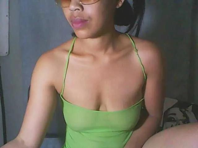 Offline RitaHalle on BongaCams