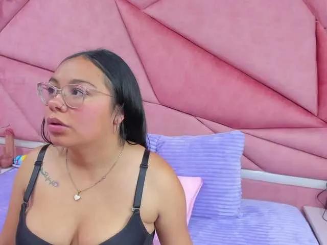 Offline RossiVioleta on BongaCams