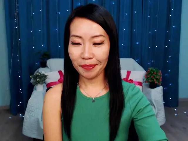 Offline Sarahsexygirl on BongaCams