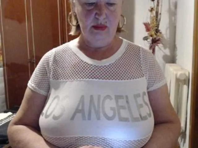 Offline secretfox on BongaCams