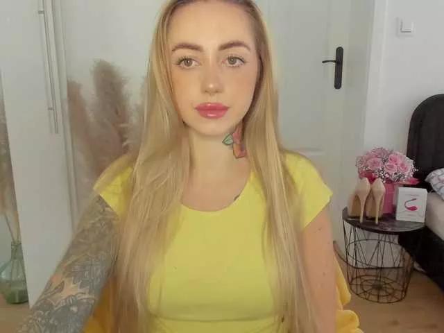 Offline SEXYcoralie on BongaCams