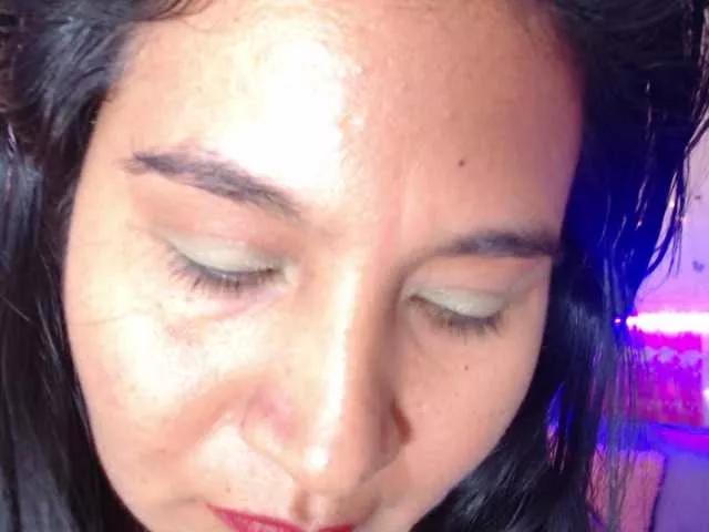 Freechat Sharit-Latina on BongaCams