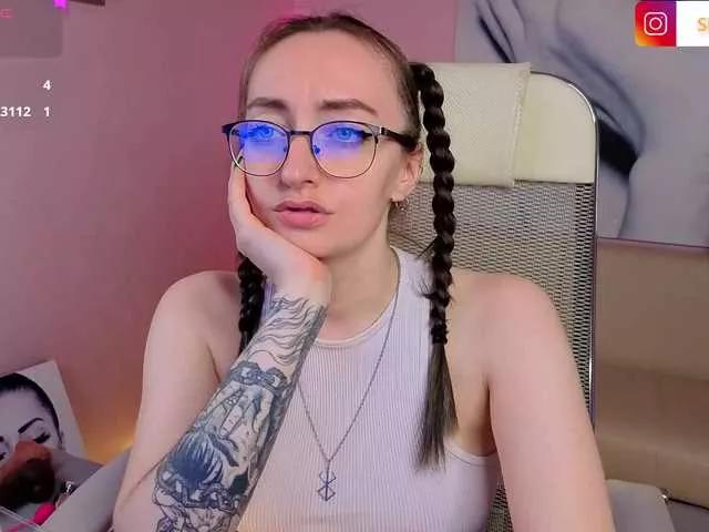 Offline ShiroHeby on BongaCams