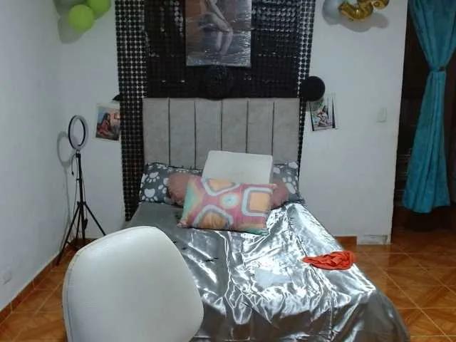 Offline siara-will on BongaCams