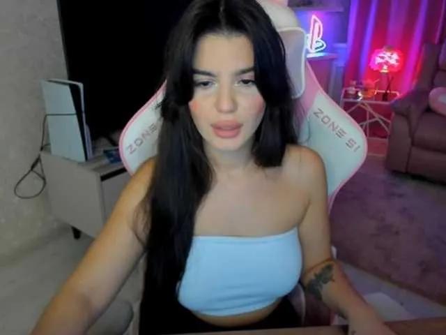 Offline SnowingWinter on BongaCams