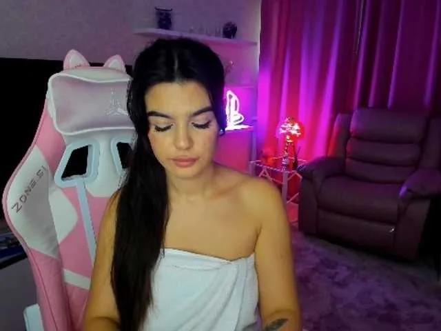 Offline SnowingWinter on BongaCams