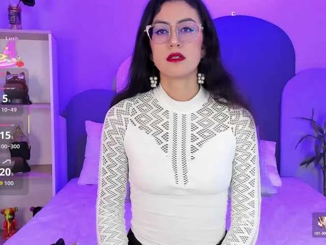 Offline SophieGomez2 on BongaCams