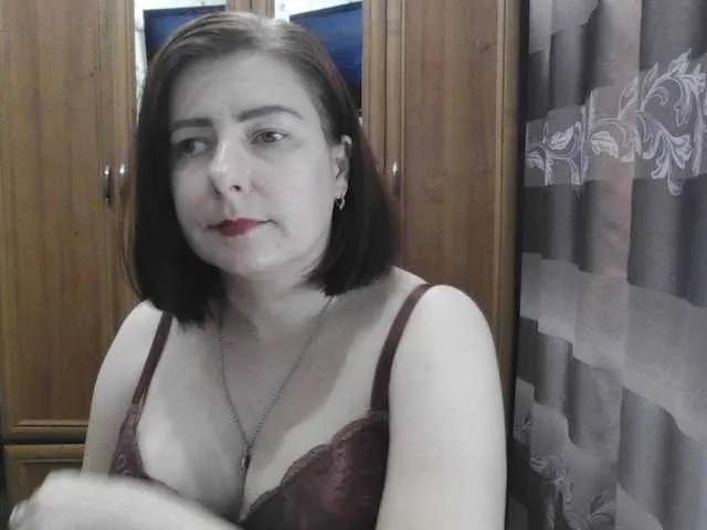 Offline SophieNightAh on BongaCams