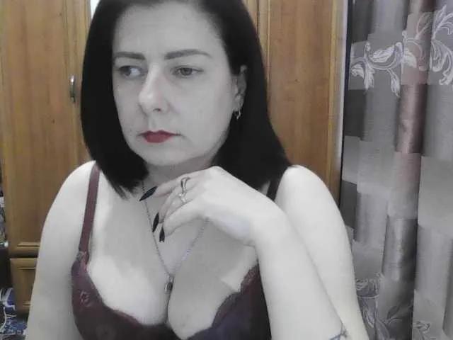 Offline SophieNightAh on BongaCams