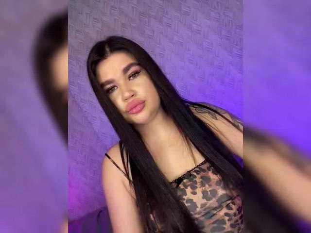 Freechat suchka-black- on BongaCams