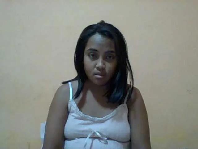 Offline SunsetMonica on BongaCams