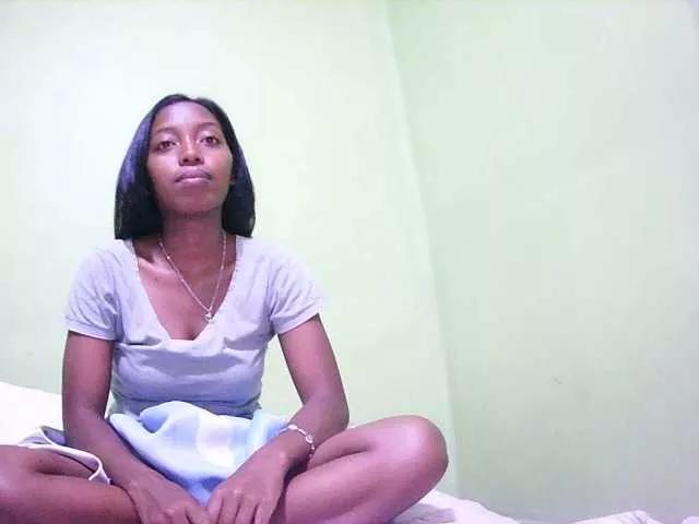 Offline taniah on BongaCams