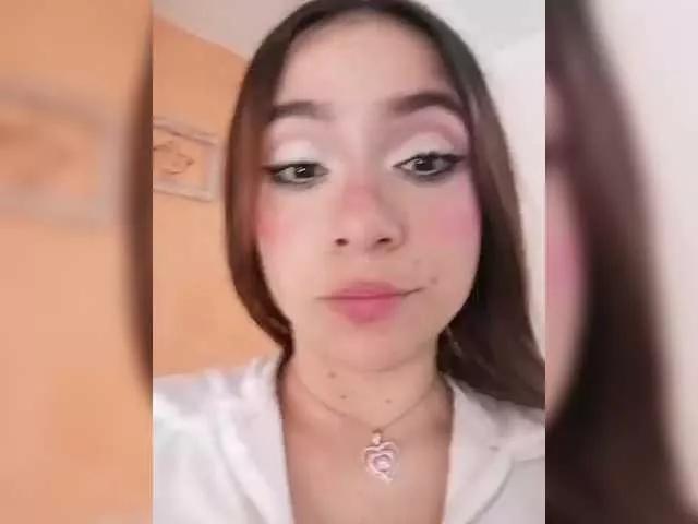 Offline TiffanyB8 on BongaCams