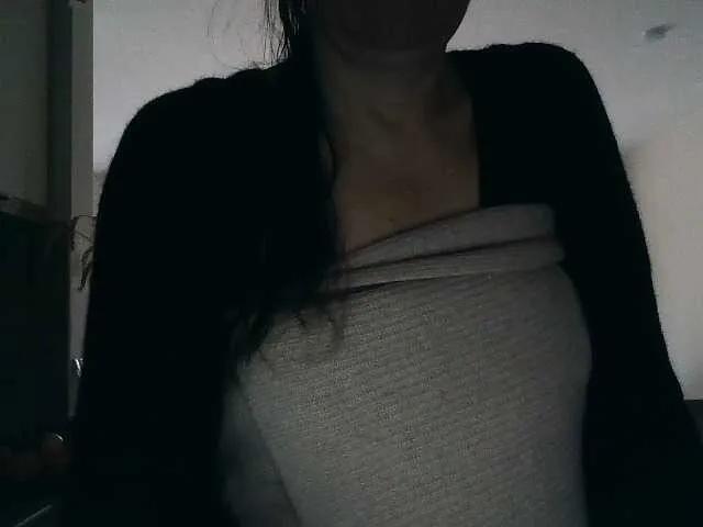 Offline UllimOhi on BongaCams