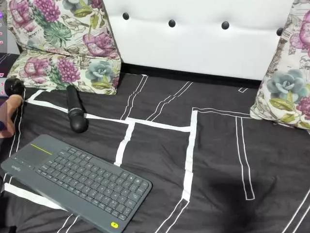 Freechat Valerii-hurtaddo on BongaCams