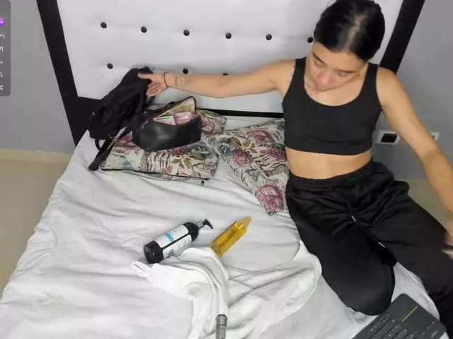 Freechat Valerii-hurtaddo on BongaCams