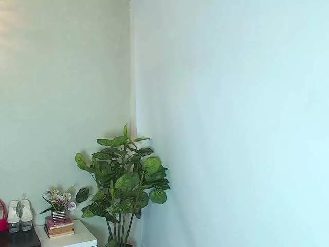 Offline Victoria-Collins on BongaCams