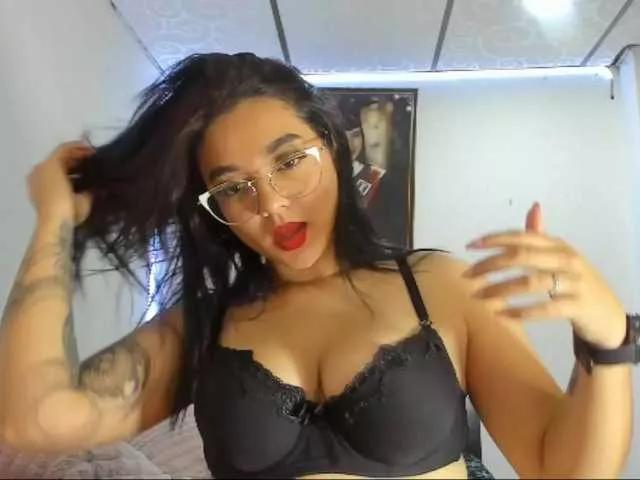 Offline violetabunny on BongaCams