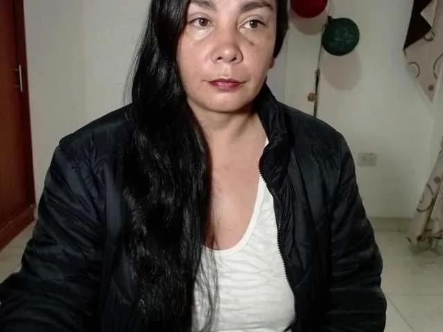 Offline vivian-milf-paint on BongaCams