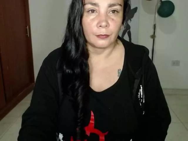 Offline vivian-milf-paint on BongaCams