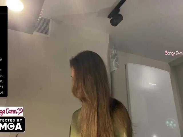 Offline Vvv-lifffe on BongaCams