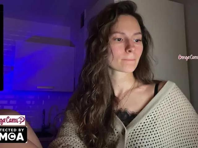 Offline Vvv-lifffe on BongaCams