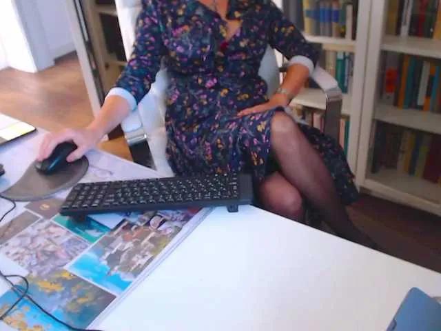 Offline xxangelcatxx on BongaCams