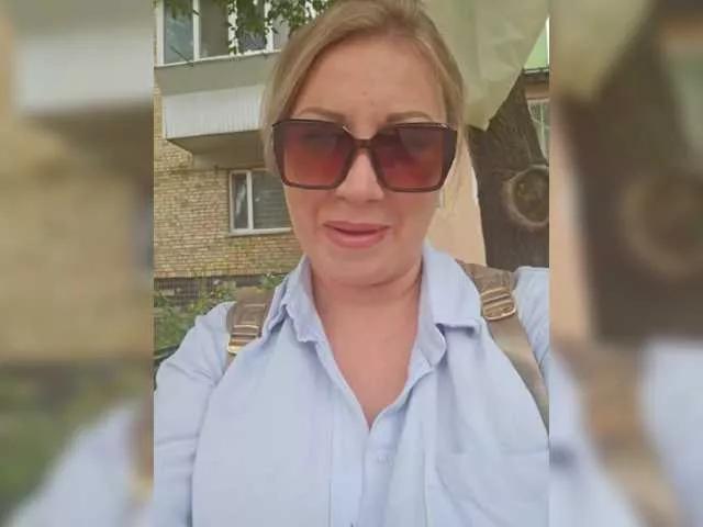 Offline YourWitcher on BongaCams