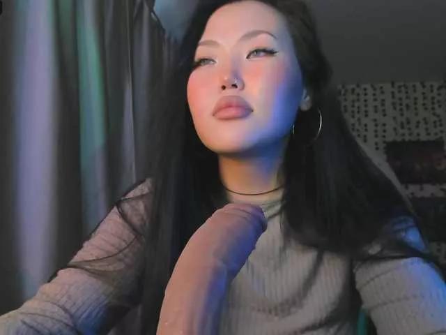 Offline yvetteop on BongaCams