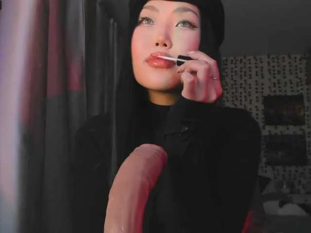 Offline yvetteop on BongaCams