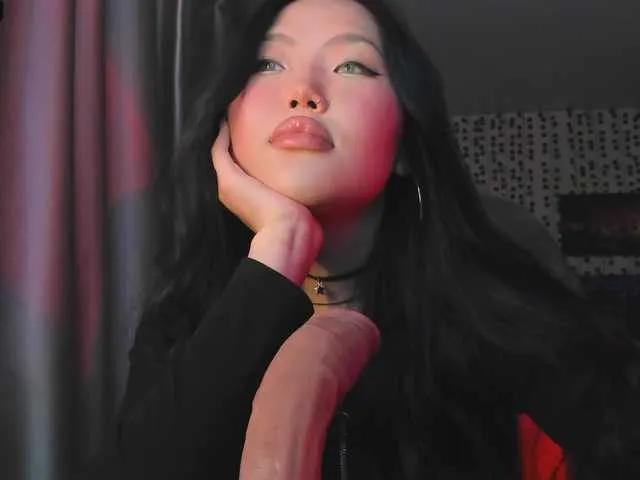 Offline yvetteop on BongaCams