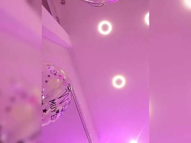 Offline ZoeCamils on BongaCams