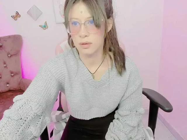 ZooeyBelair on BongaCams 