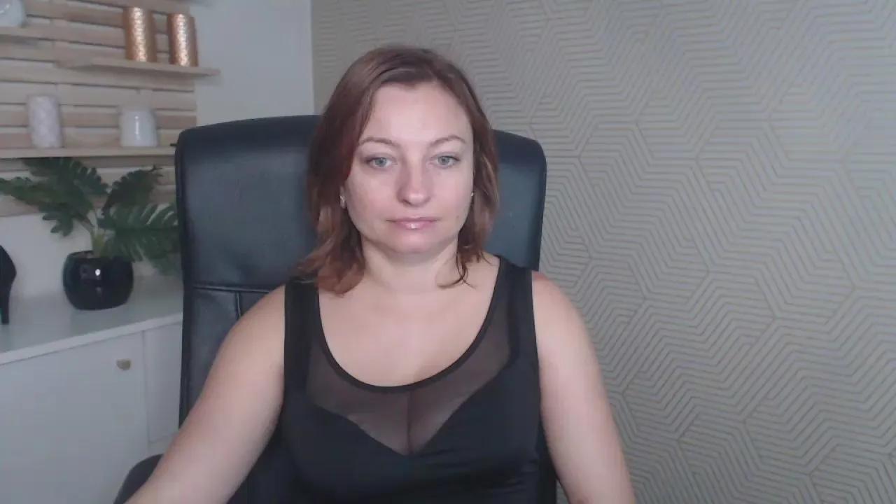 Offline 1Angela39 on Cam4