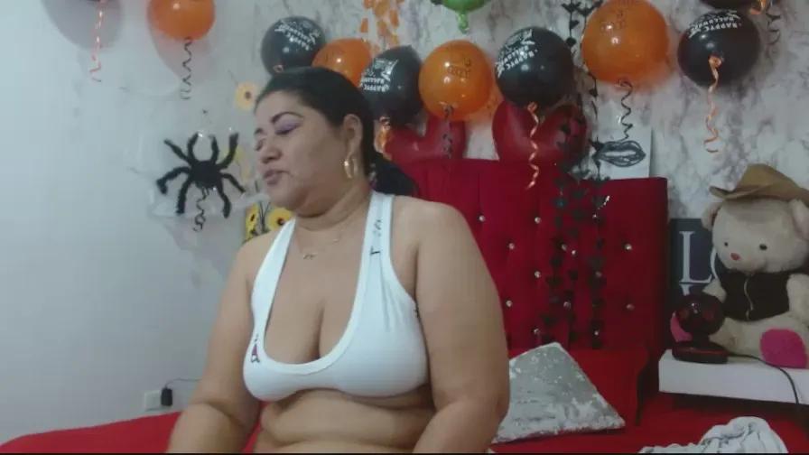 Offline _Danna_Milf on Cam4