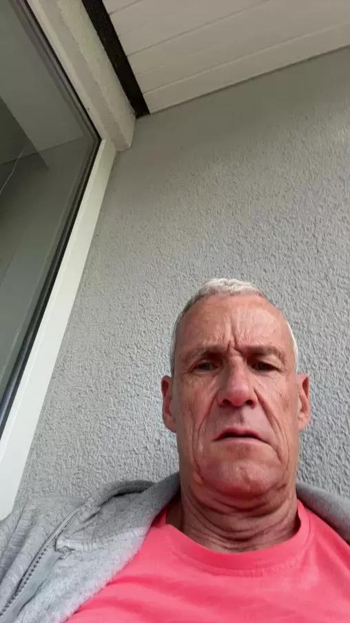 Offline aki300_sexy on Cam4