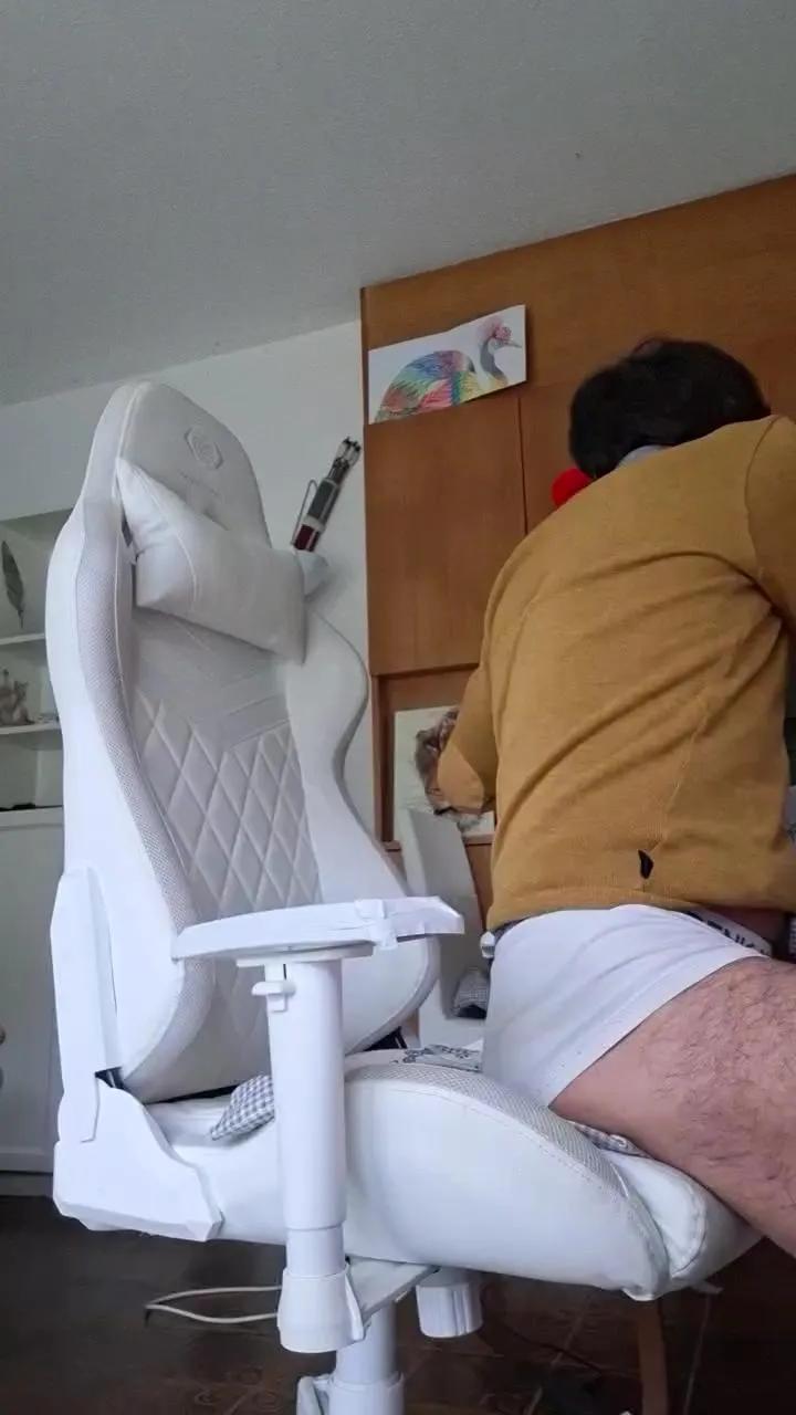 Offline Akunapatata81 on Cam4