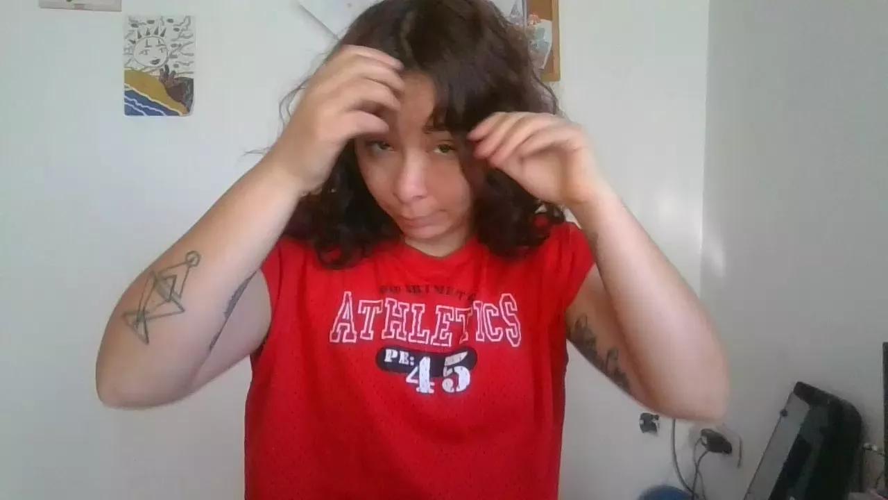 Offline almondwithlove on Cam4