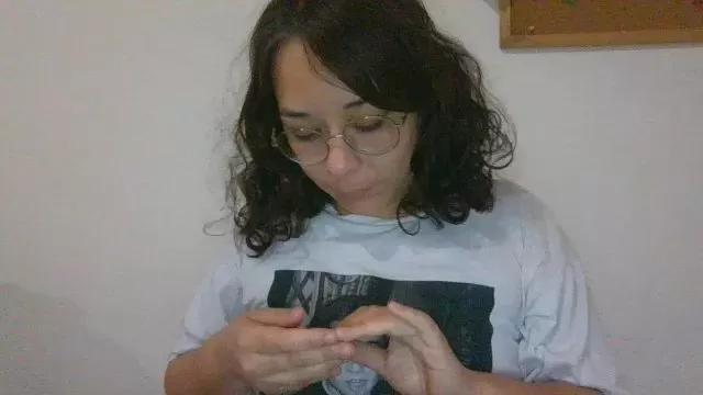 Offline almondwithlove on Cam4