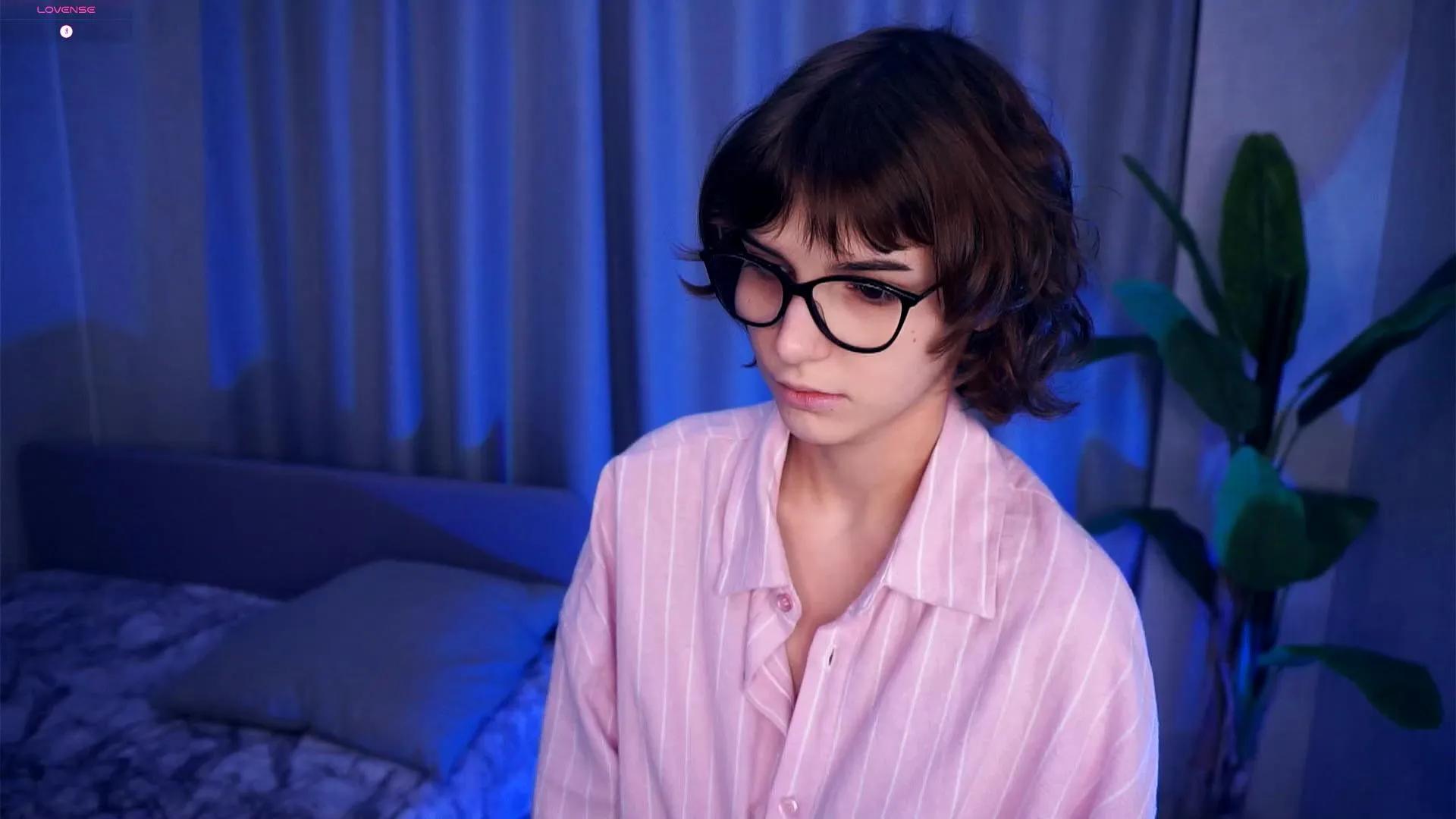 Offline AlodiaGoodrich on Cam4