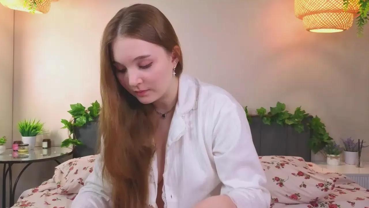 Offline AlodieFitt on Cam4