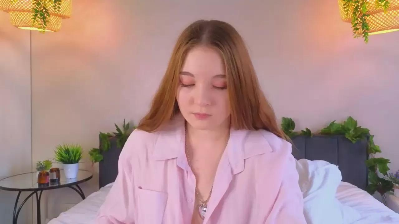 Offline AlodieFitt on Cam4