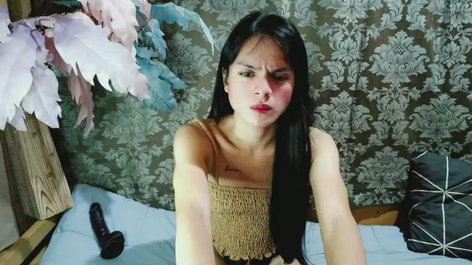 Offline Angelickath on Cam4