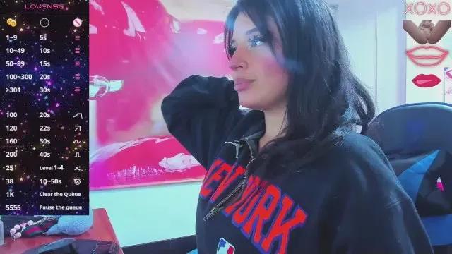 Offline angelie_3 on Cam4