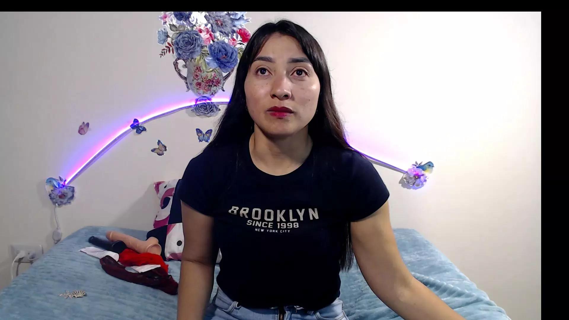 Freechat angelyxs on Cam4