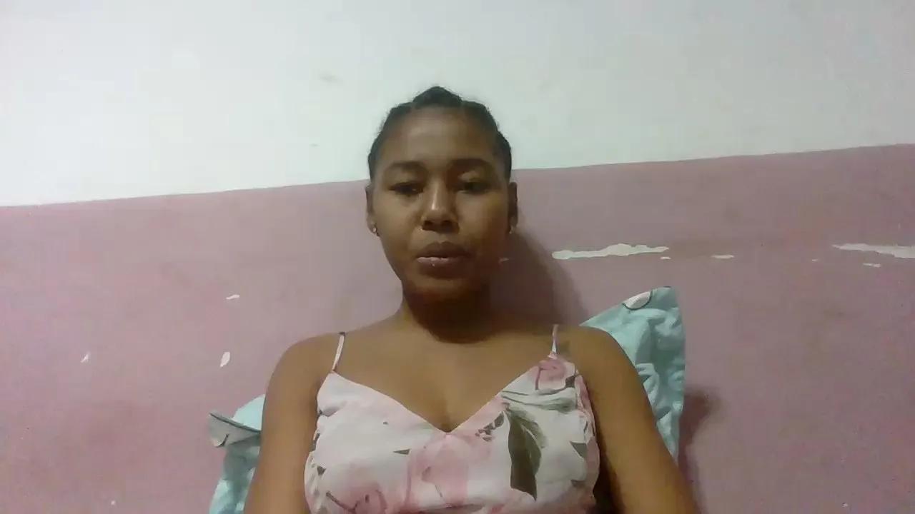 Offline Anisialover on Cam4