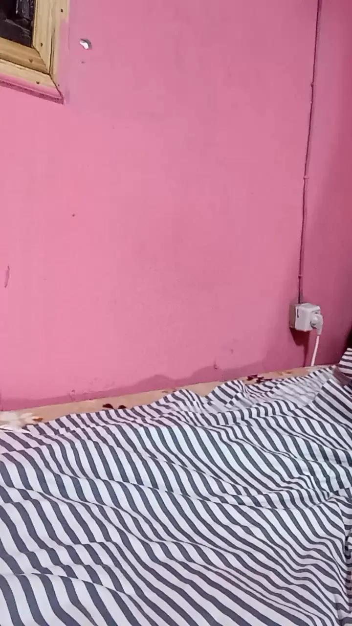 Offline annie197 on Cam4