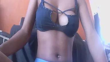 Offline Arielle07xx on Cam4