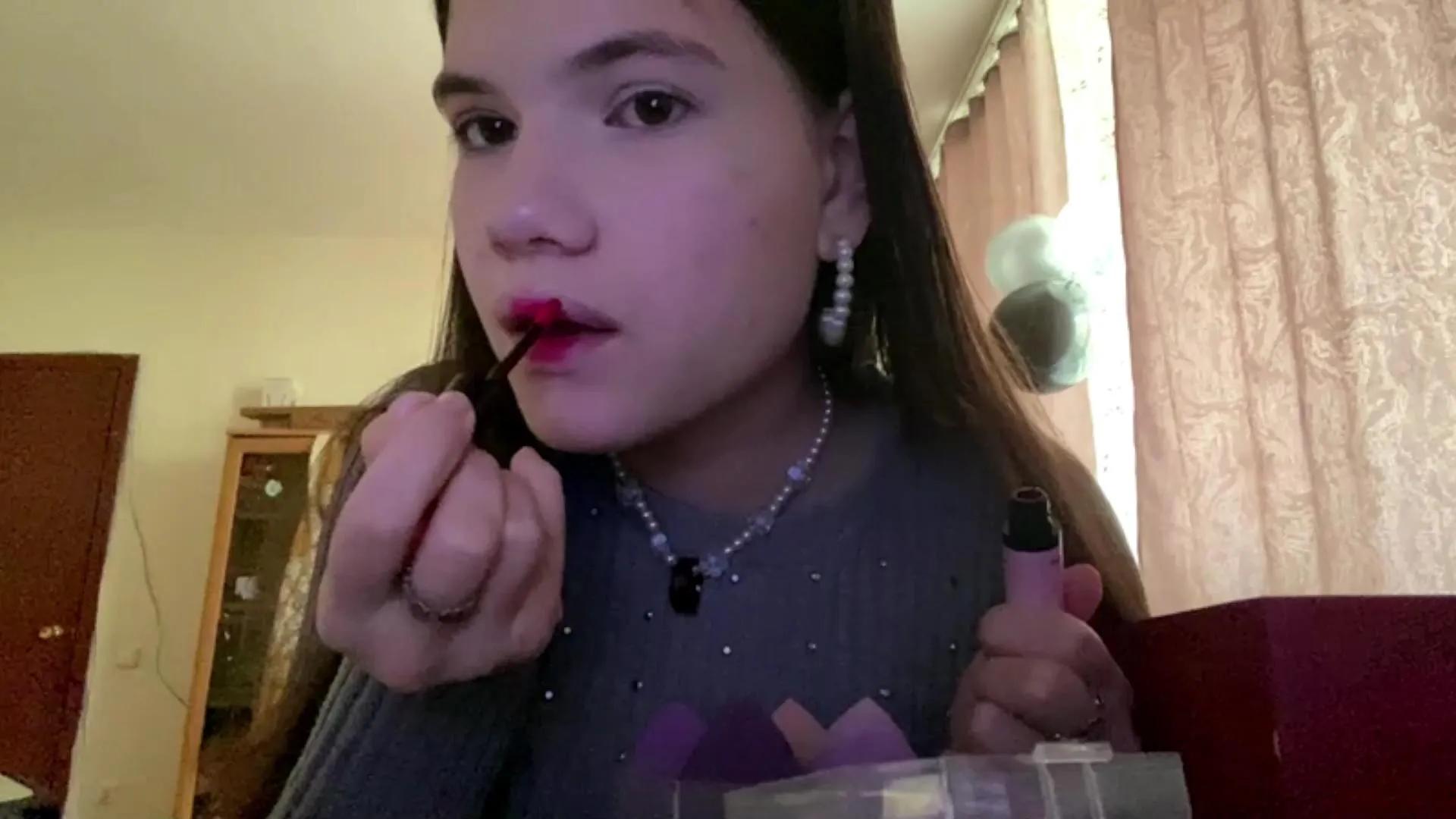 Offline ArlyneSwilling on Cam4