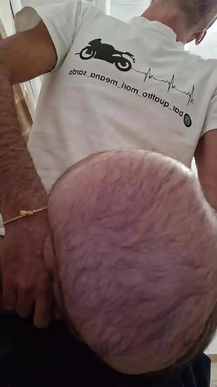 Arrettu87 on Cam4 